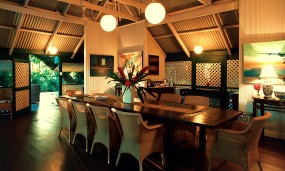 McAlpine House, Breakfast Table